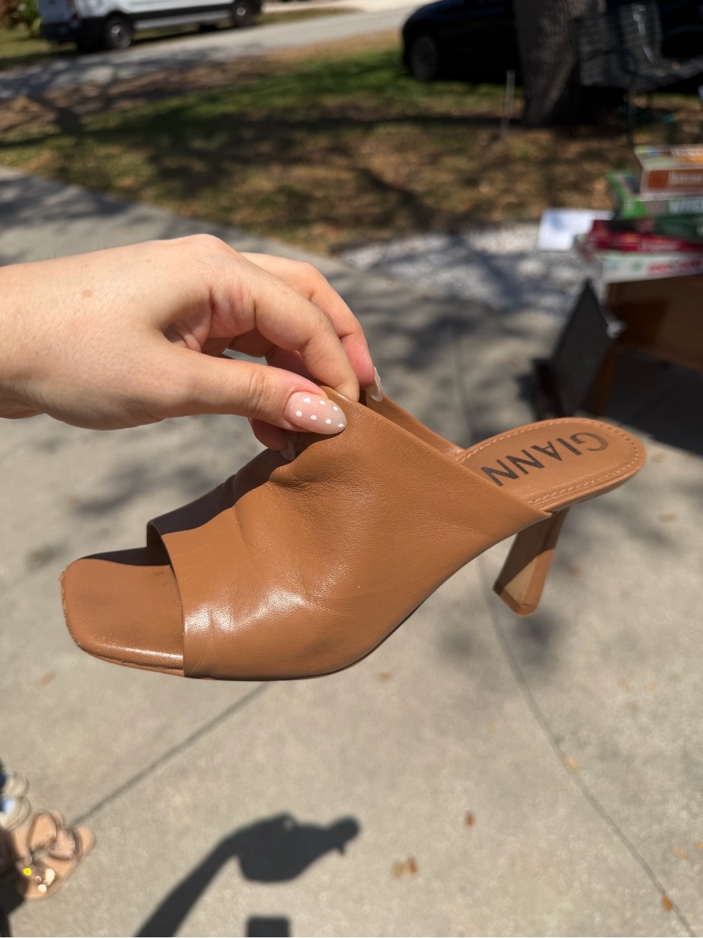 Gianni Bini Tan Leather Open-Toe Mule Heel